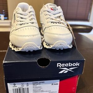 TODDLER REEBOK CLASSIC LEATHER LEOPARD SOLE SNEAKERS SIZE 9